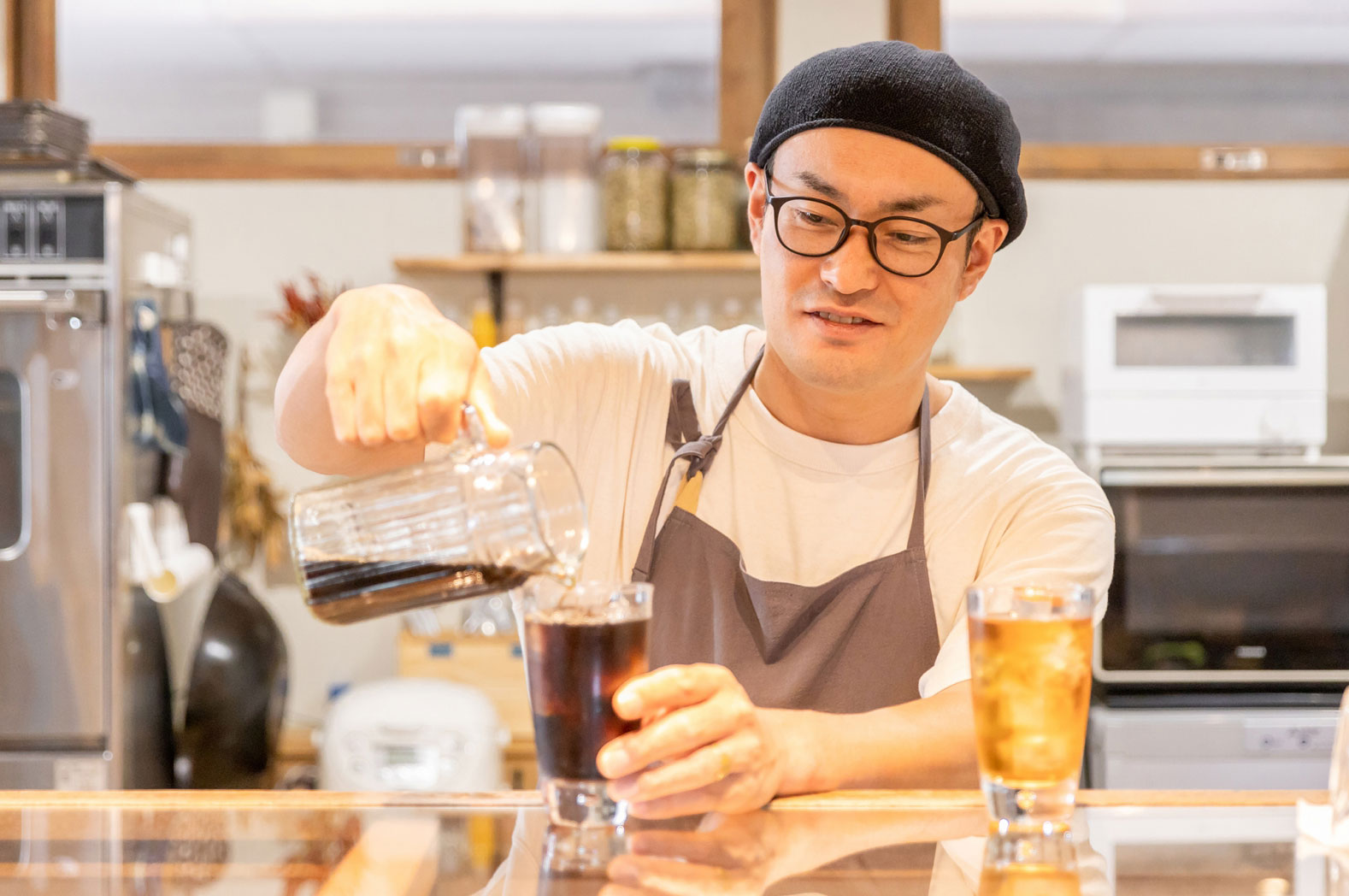 カフェスタッフの写真